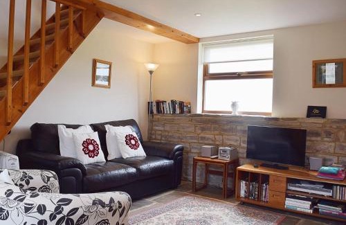 Alcester House | The Byre