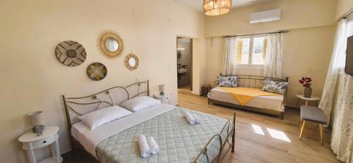 Isthmia Apartment | The Byzantine Wall House 2