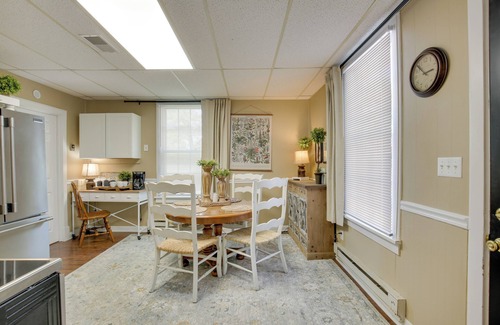 Defiance House | 'The Cabernet Cabin' Defiance Home on Katy Trail!