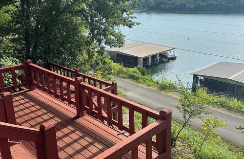 Vian Cabin | The Cabin at Cato Creek Tenkiller Lake