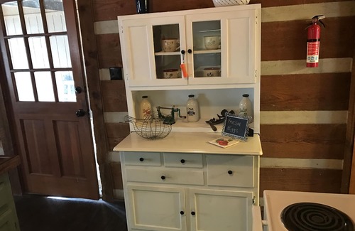 Lewisburg Cabin | The Cabin at Flat Rock Farms - rustic charm on a beautiful former horse farm