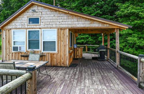 Franklin Springs Hotel | The Cabin at Sunnybrook - Unit C