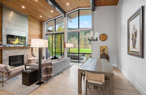 Hoback Junction Resort | The Cabins at Snake River Sporting Club