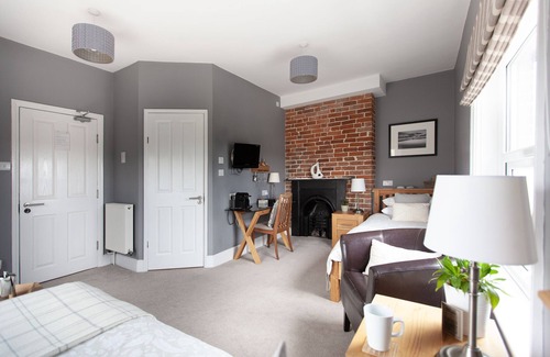 Cowes House | The Caledon