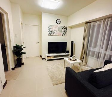 Malate Apartment | The Camden Place 2BR Haven Cozy Condo Apartment Unit