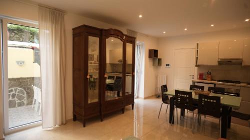 Ischia Porto Apartment | The Capitain's Cove by IschiaEXP