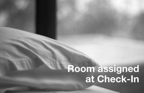 Old Naples Hotel | The Capri Inn