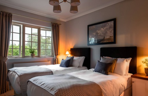 Five Oak Green Hotel | The Carpenters Arms