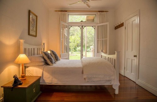 Pokolbin Bed & Breakfast | The Carriages