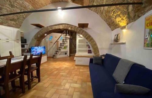 Sarteano House | The Cave