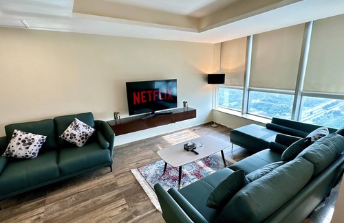 Blue Area Apartment | The Centaurus Apartment Mountain View Three Bed