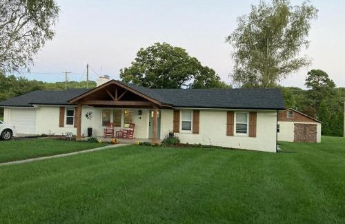 Floyd House | The Chantal Verdugo House