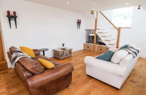 Holestone Moor House | The Chapel