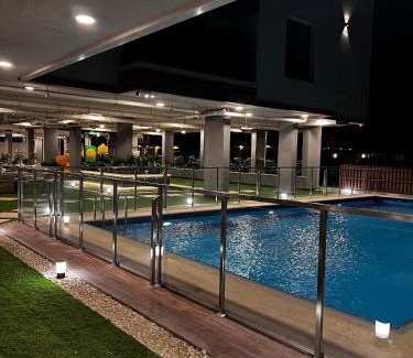 Al Khobar Apartment | The Charming Place - شقة عائلية فاخرة في الخبر بثلاث غرف نوم