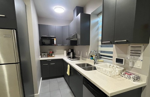 Burnaby House | The Chateau