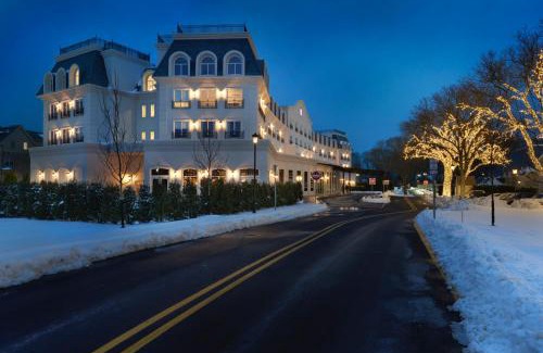East Brunswick Hotel | The Chateau Grande Hotel