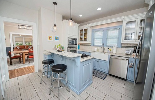 Rountree Apartment | The Cherry St House [Main Floor]