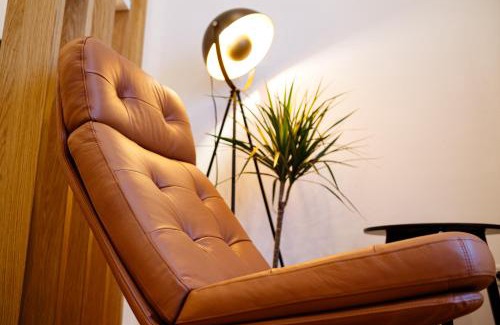 Old City Apartment | The Chic One, Unirii Square View