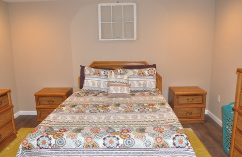 Cresco House | "The Chick-Inn" at Wiener Dog Barn Apt Near Attractions