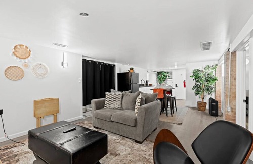 Detroit Apartment | The Chill Cellar