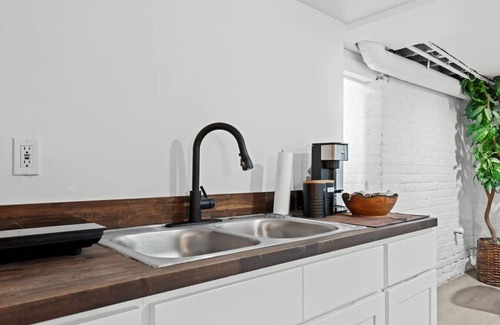 Detroit Apartment | The Chill Cellar