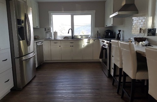 Central Okanagan Bed & Breakfast | The Chirping Cricket Bed & Breakfast