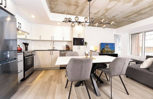 Saint-Roch Apartment | The Citadel | 2 Parking | Pool and BBQ | Office and AC