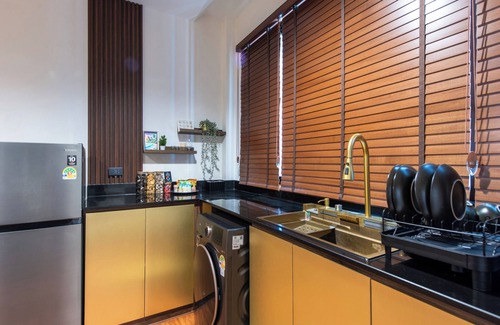 China Town Hotel | The City Yaowarat Hostel