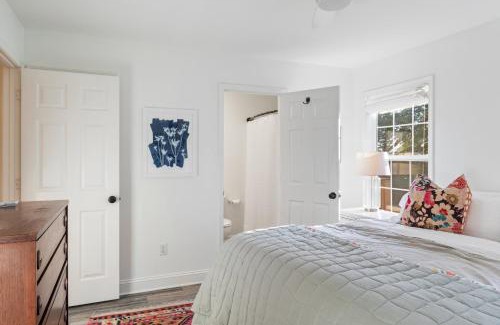 Athens House | The Clover Cottage in Normaltown