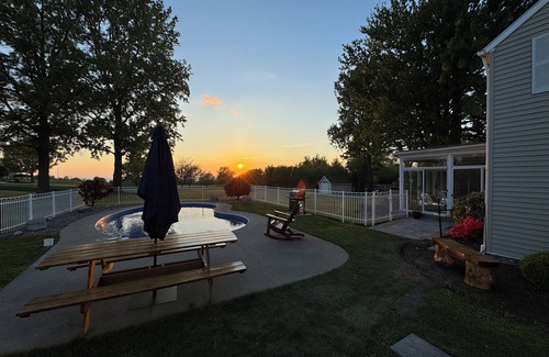 Athol Springs House | The Club House