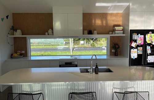 Matakana House | The Club House (with a spa pool)