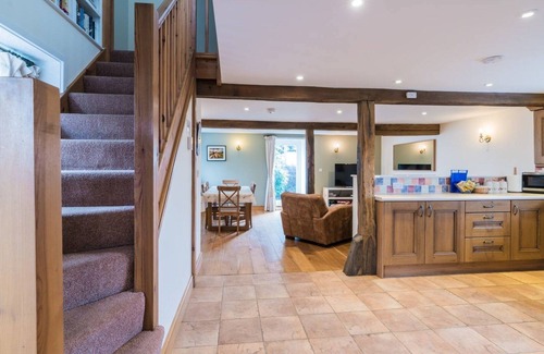 Pevensey Other | The Coach House - Farmhouse with Private Reservoir & Lake - Sleeps 4