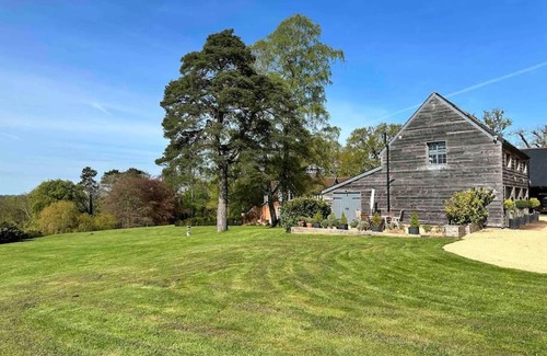 Salisbury Apartment | The Coach House