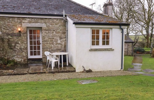 St Teath House | THE COACH HOUSE, pet friendly, country holiday cottage in Camelford
