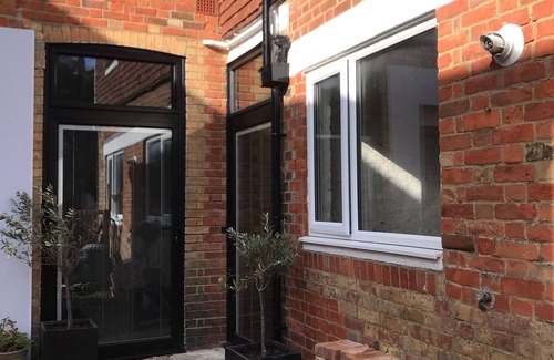 Sandgate House | The Coach House, Sandgate. 3 bed, 2 bath, quirky seaside Mews.