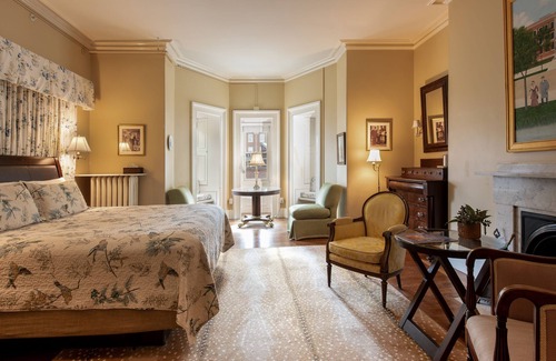 Back Bay East Bed & Breakfast | The College Club of Boston
