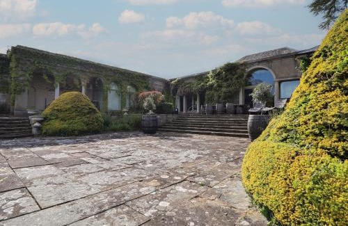 Saint Asaph House | The Colonnade