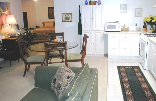 Harper's Choice Hotel | The Columbia Inn at Peralynna