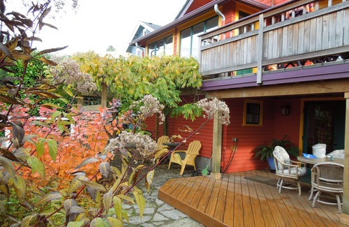 Fairmount Park House | The Coolest Tangerine Dream MIL, in the West Seattle Junction!