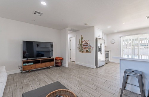 New Papago Parkway House | The Copper Cactus | Desert Escape | Old Town