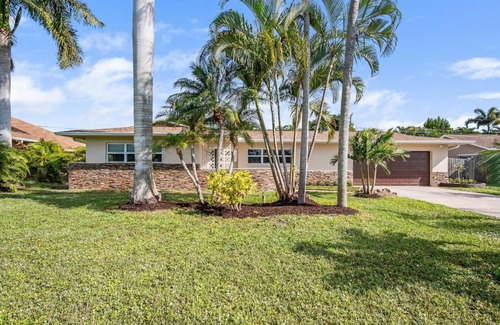 Palm River Estates Villa | The Coral of Naples