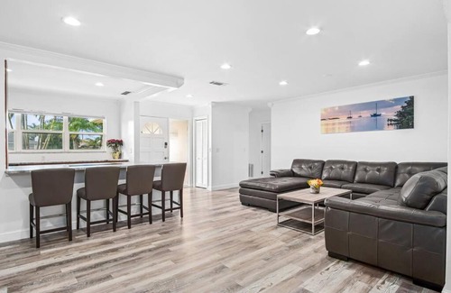 Palm River Estates Villa | The Coral of Naples