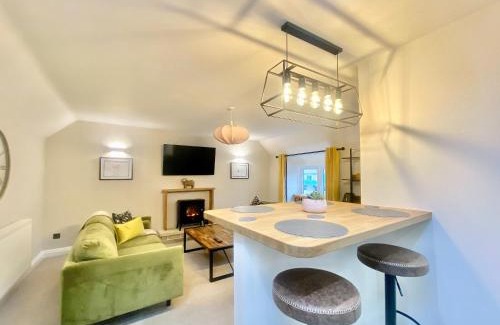 Cirencester House | The Corner Barn