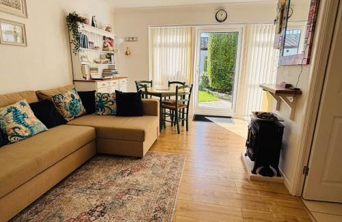 Isle of Portland Ski Chalet | The Corner Lodge