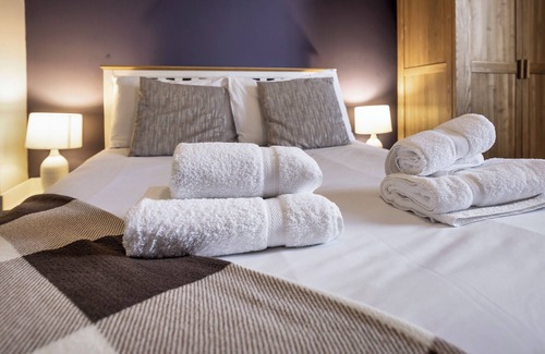 Frome Bed & Breakfast | The Cornerhouse