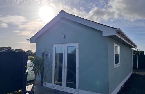 Tenby House | The Cosy Cabin