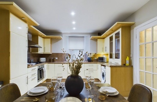Hawick Apartment | The Cosy Townhouse