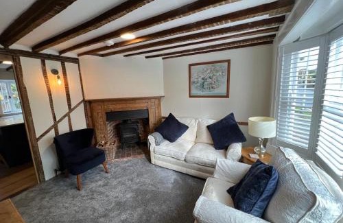 Tenterden House | The Cottage, 13 Golden Sq.