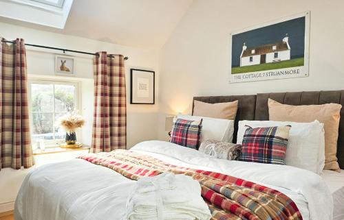 Struan House | The Cottage, 7 Struanmore