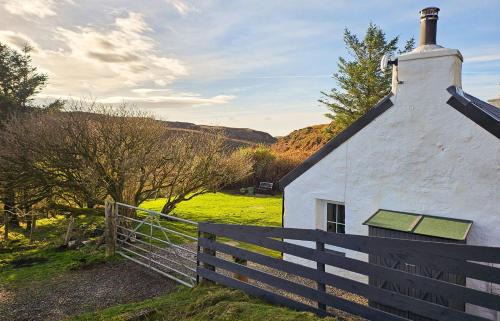 Struan House | The Cottage, 7 Struanmore